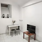 Studio 21 - Ghetto Heroes Square